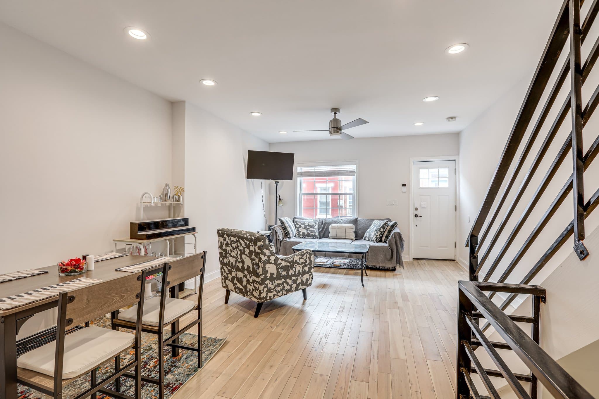 Philadelphia House: 1322 S Mole St