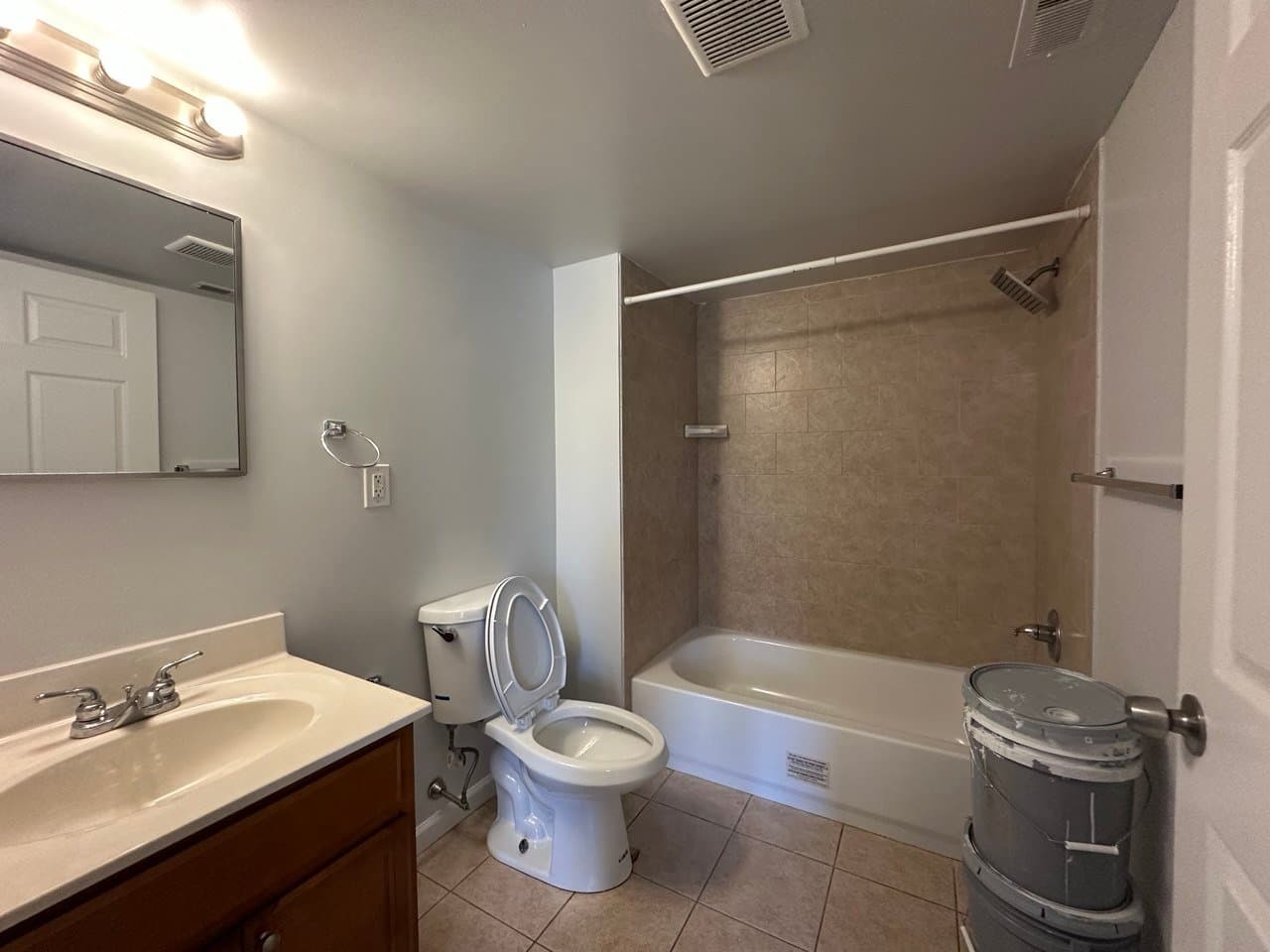 Philadelphia Apartment: 3429 N Sydenham St