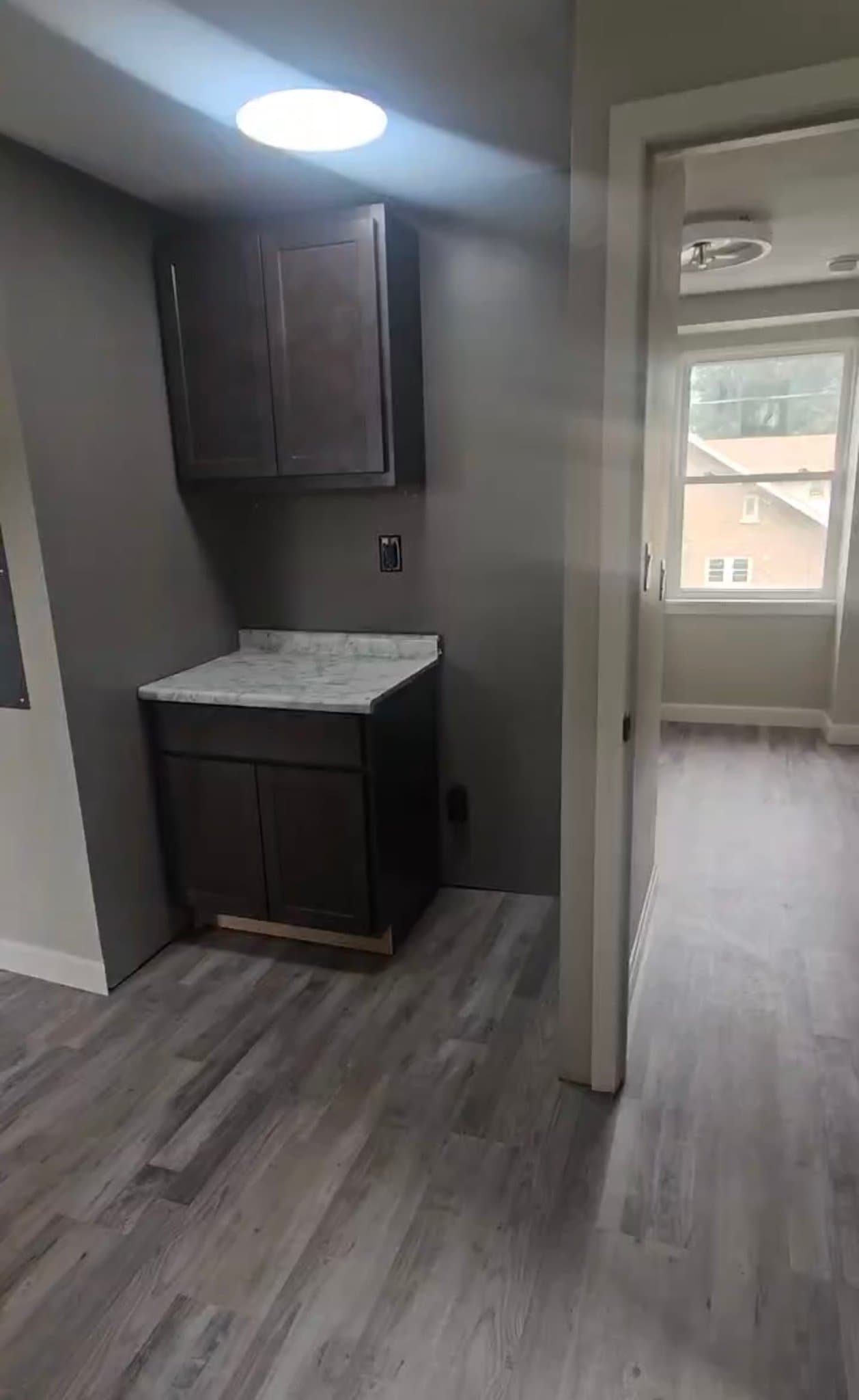 Muncie Apartment: 703 W Adams St