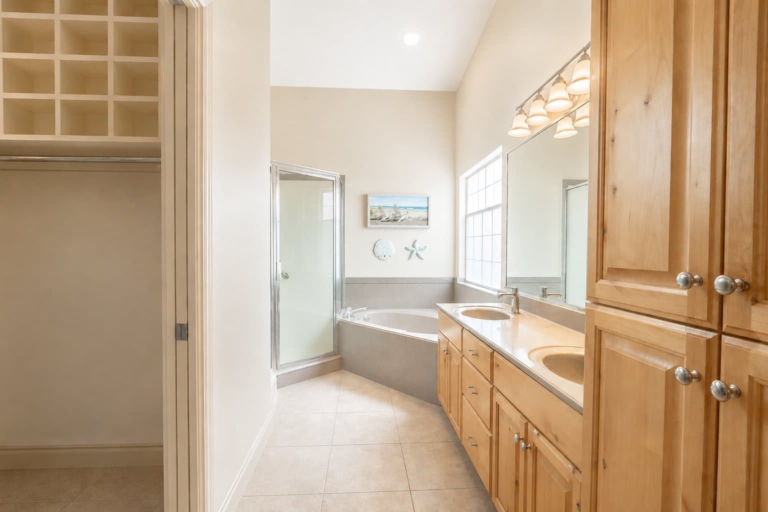 Saint George House: 1630 E 2450 S