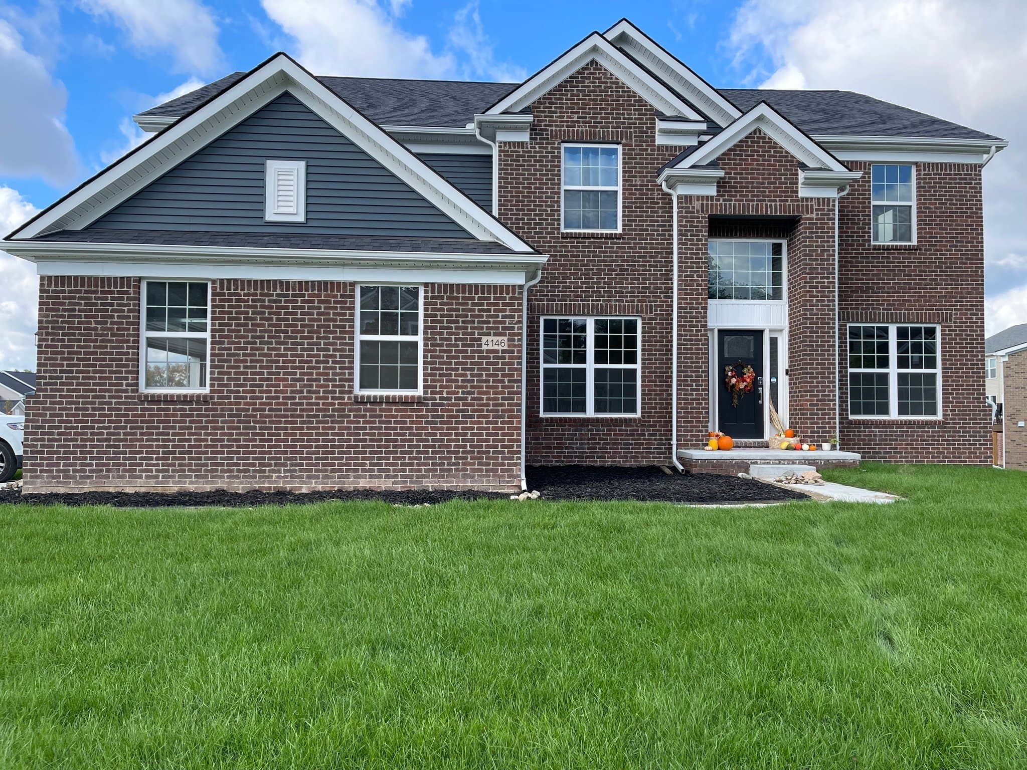 Lake Orion House: 4146 Newgard Dr