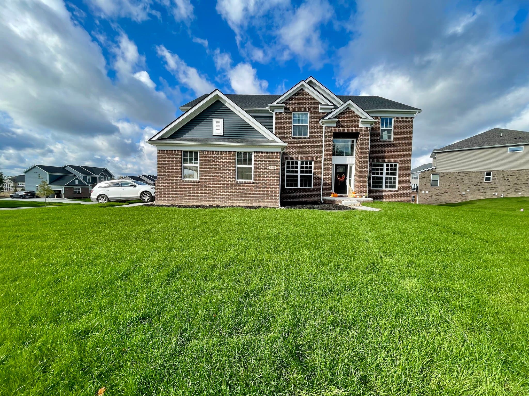 Lake Orion House: 4146 Newgard Dr