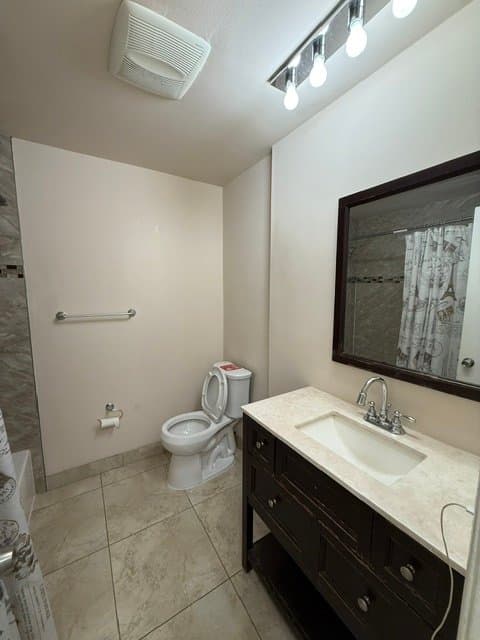 Sunrise Apartment: 5972 nw 19th street