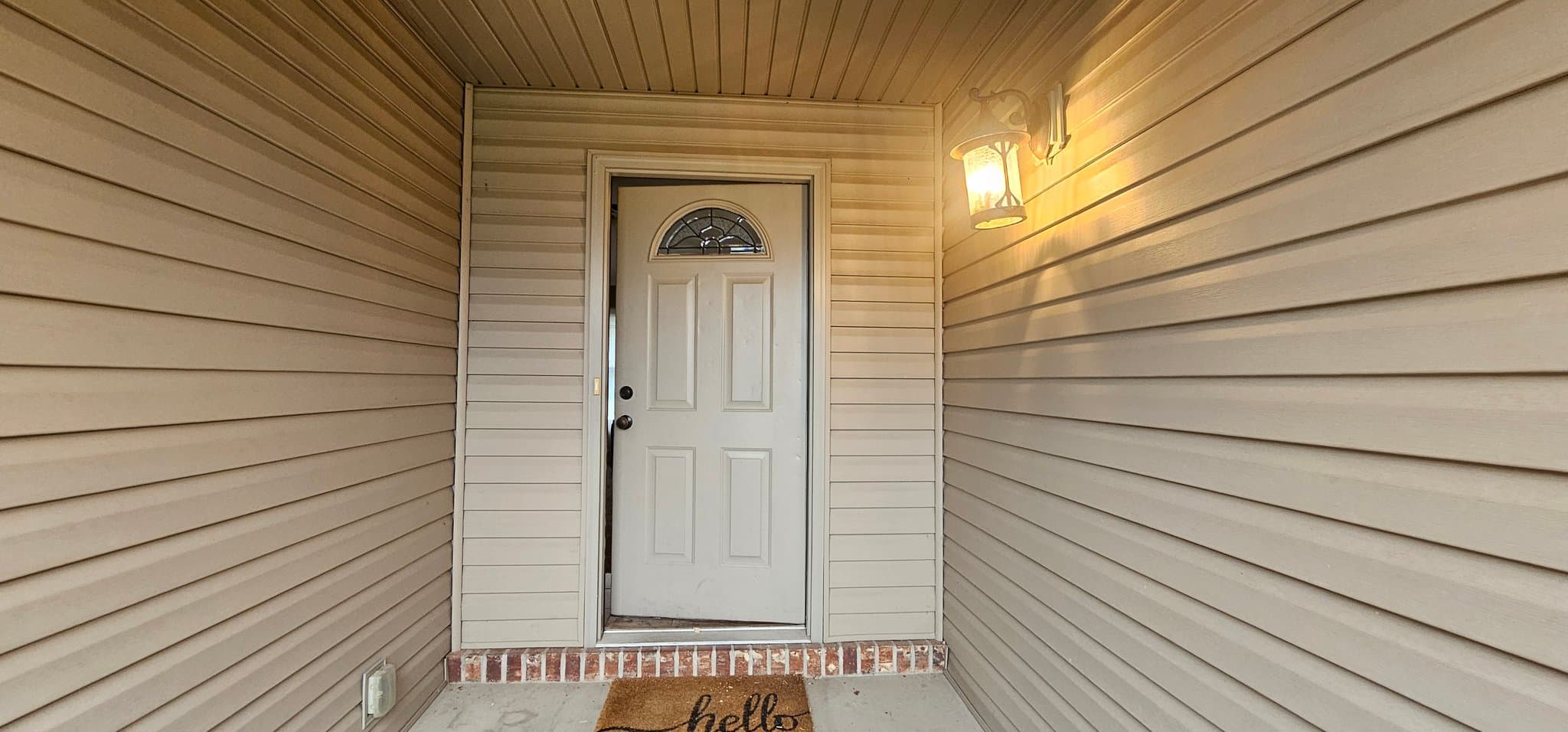 Springfield House: 1332 S Lexington Ave