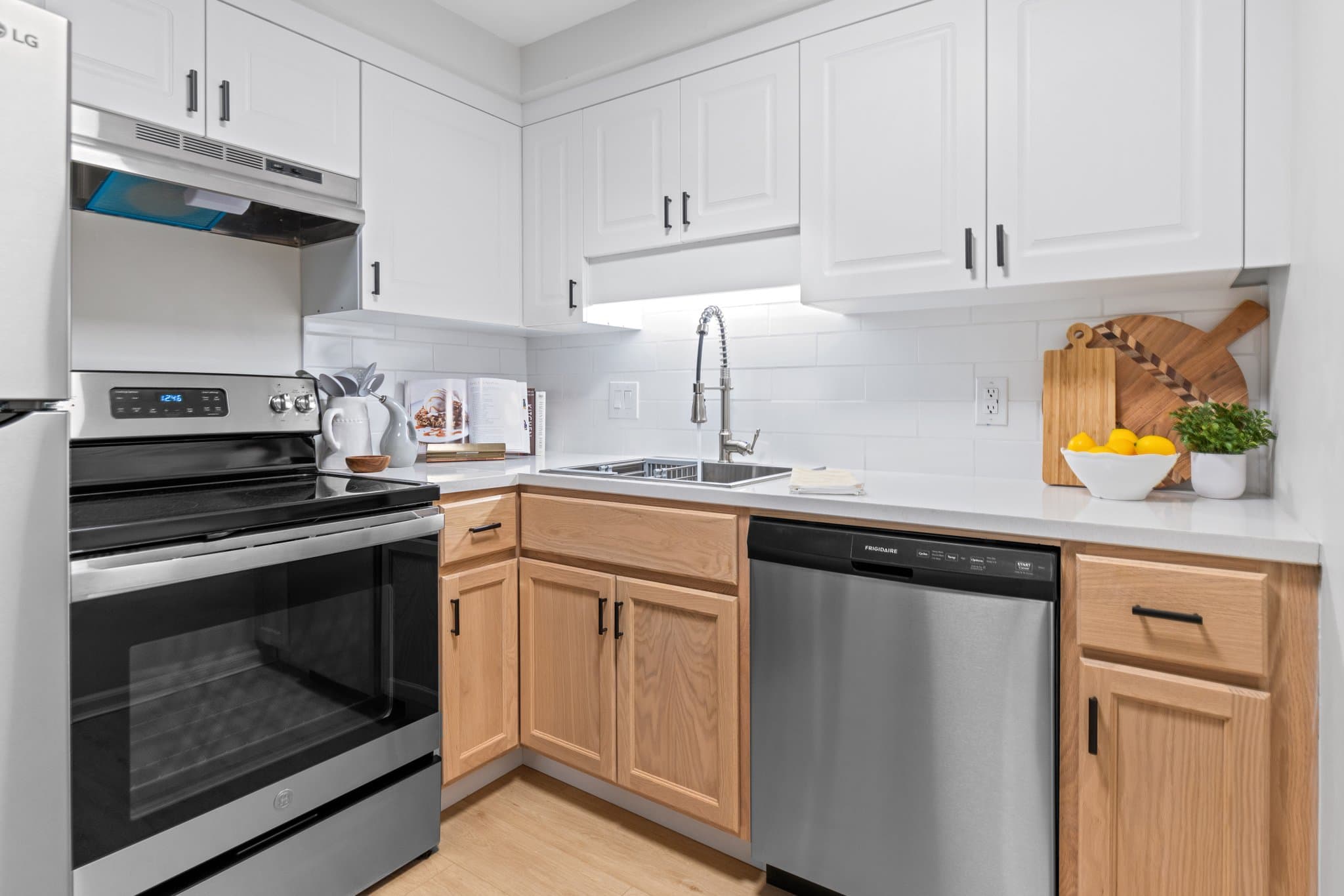 Liverpool Apartment: 7300 Cedar Post Rd