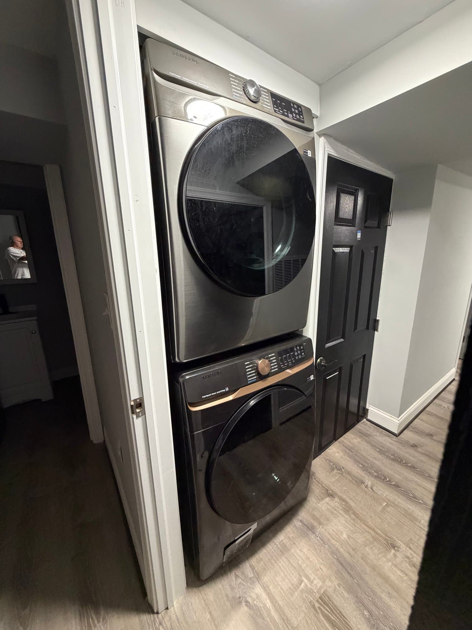 Baltimore Single Room: 1106 N Lakewood Avenue