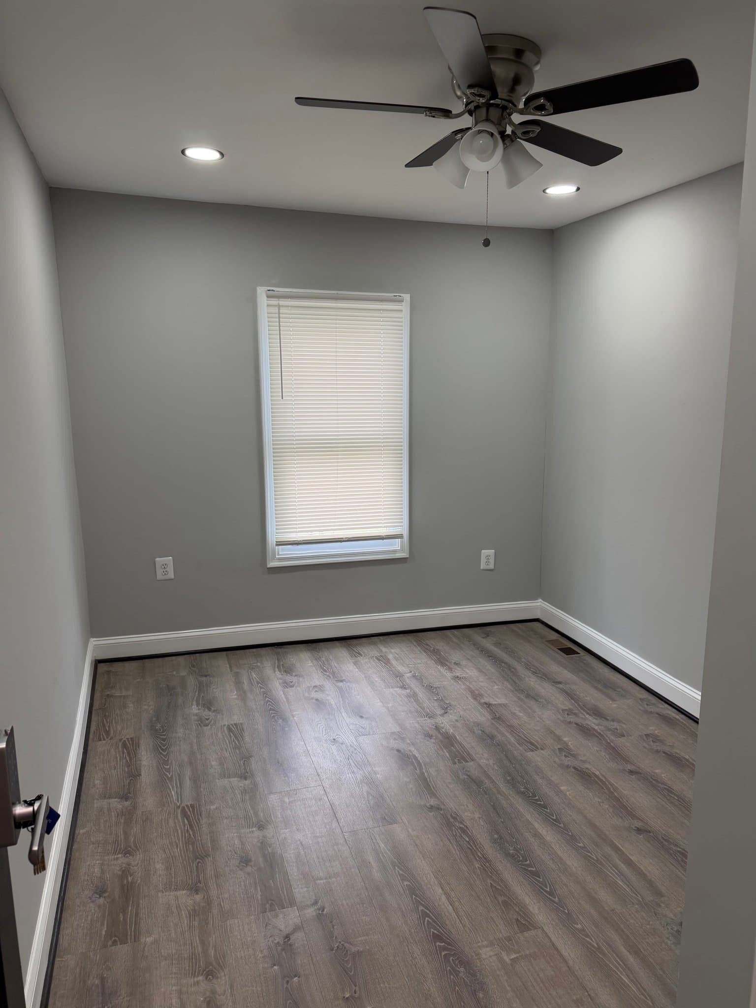 Baltimore Single Room: 1106 N Lakewood Avenue
