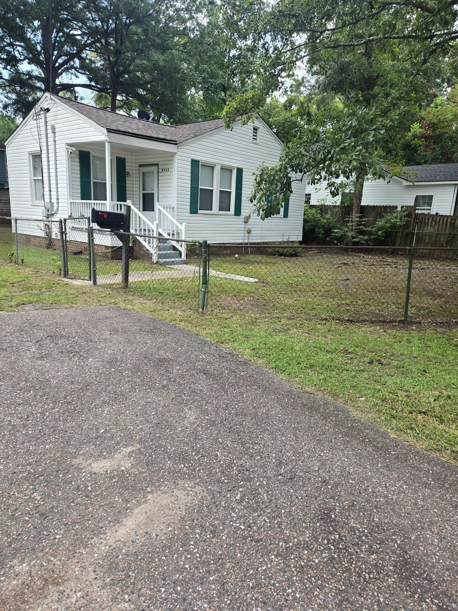 North Charleston House: 2932 Alabama Dr