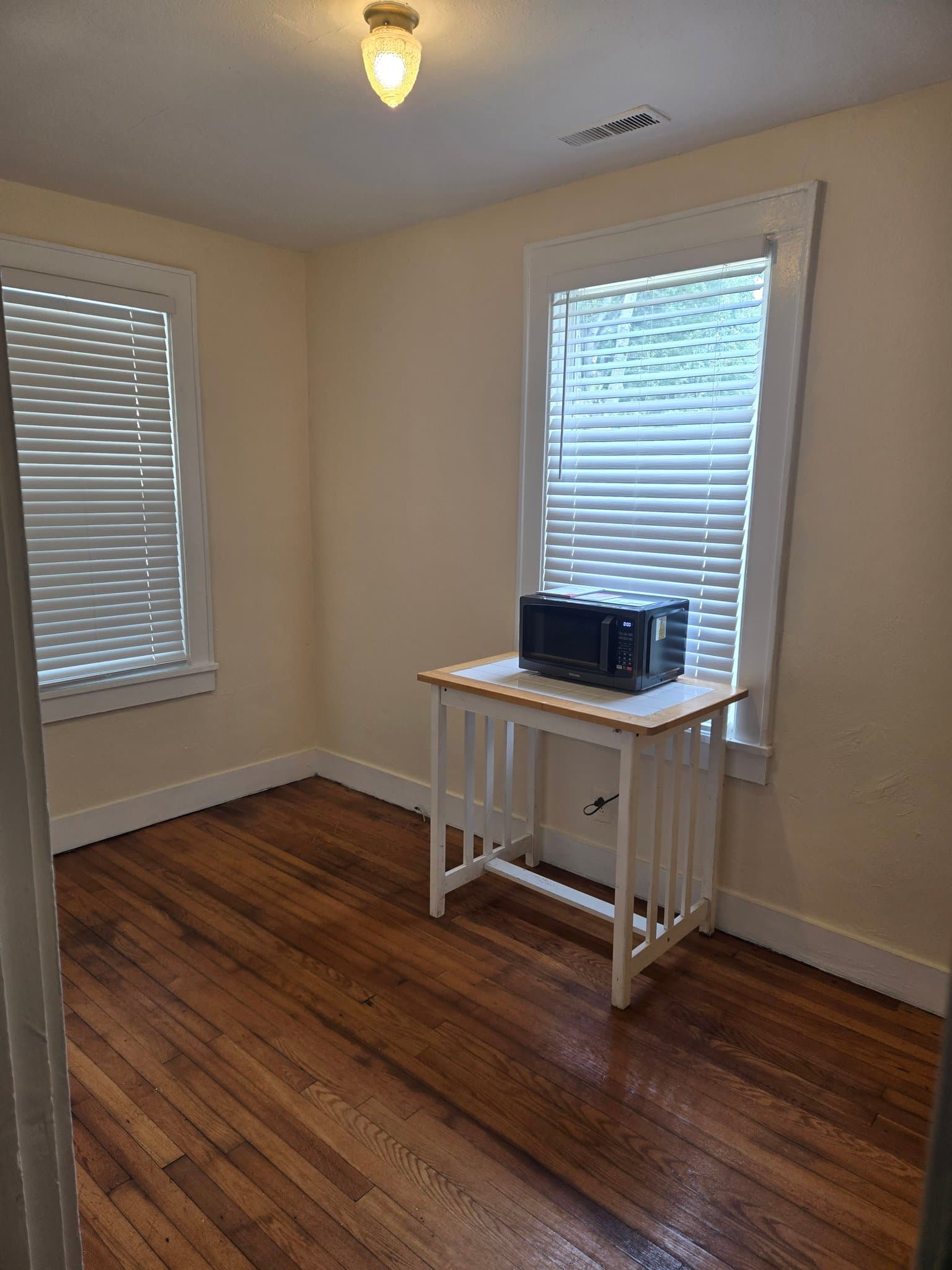 North Charleston House: 2932 Alabama Dr