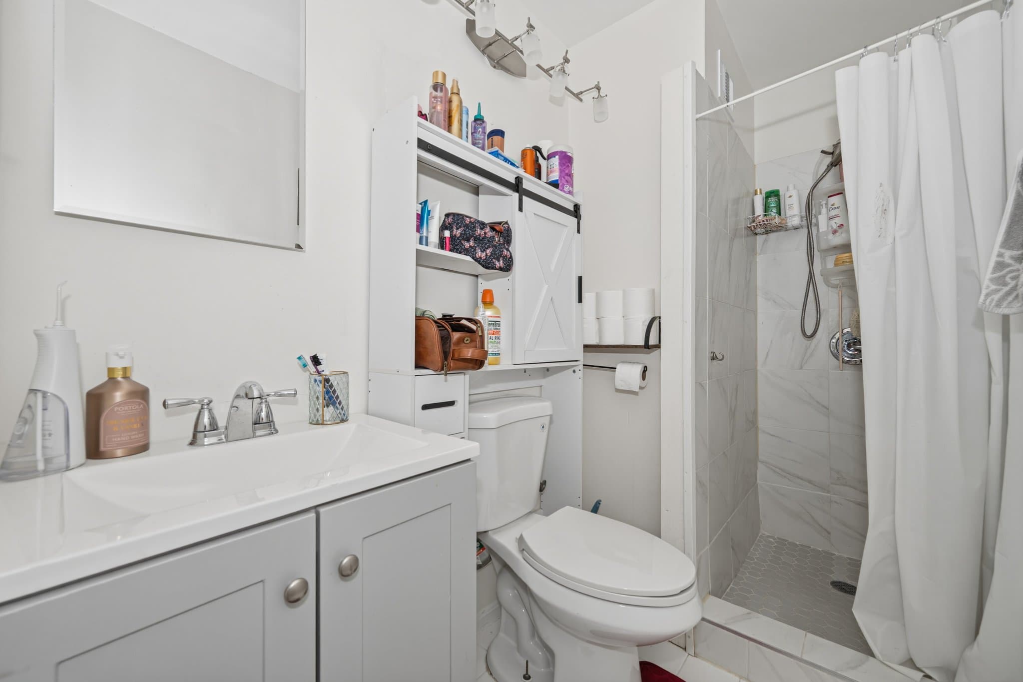 Montgomery Village Single Room: 19302 Frenchton Pl