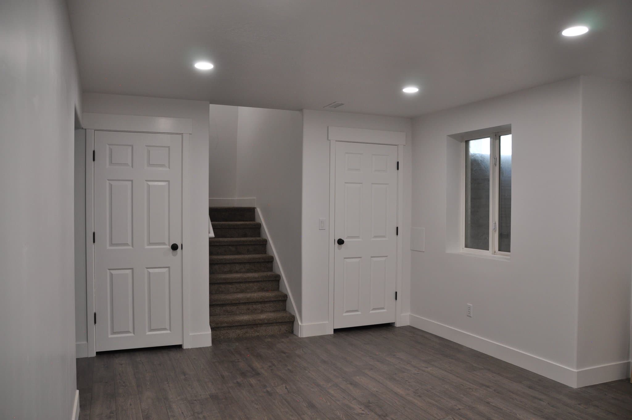 Sandy Townhome: 752 E Village Way North