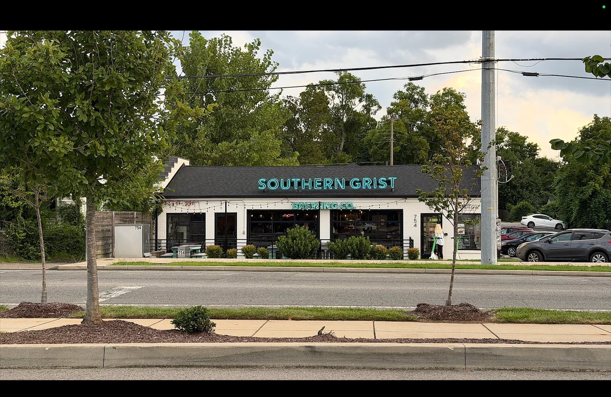 Nashville Multiplex: 895 W Sharpe Ave