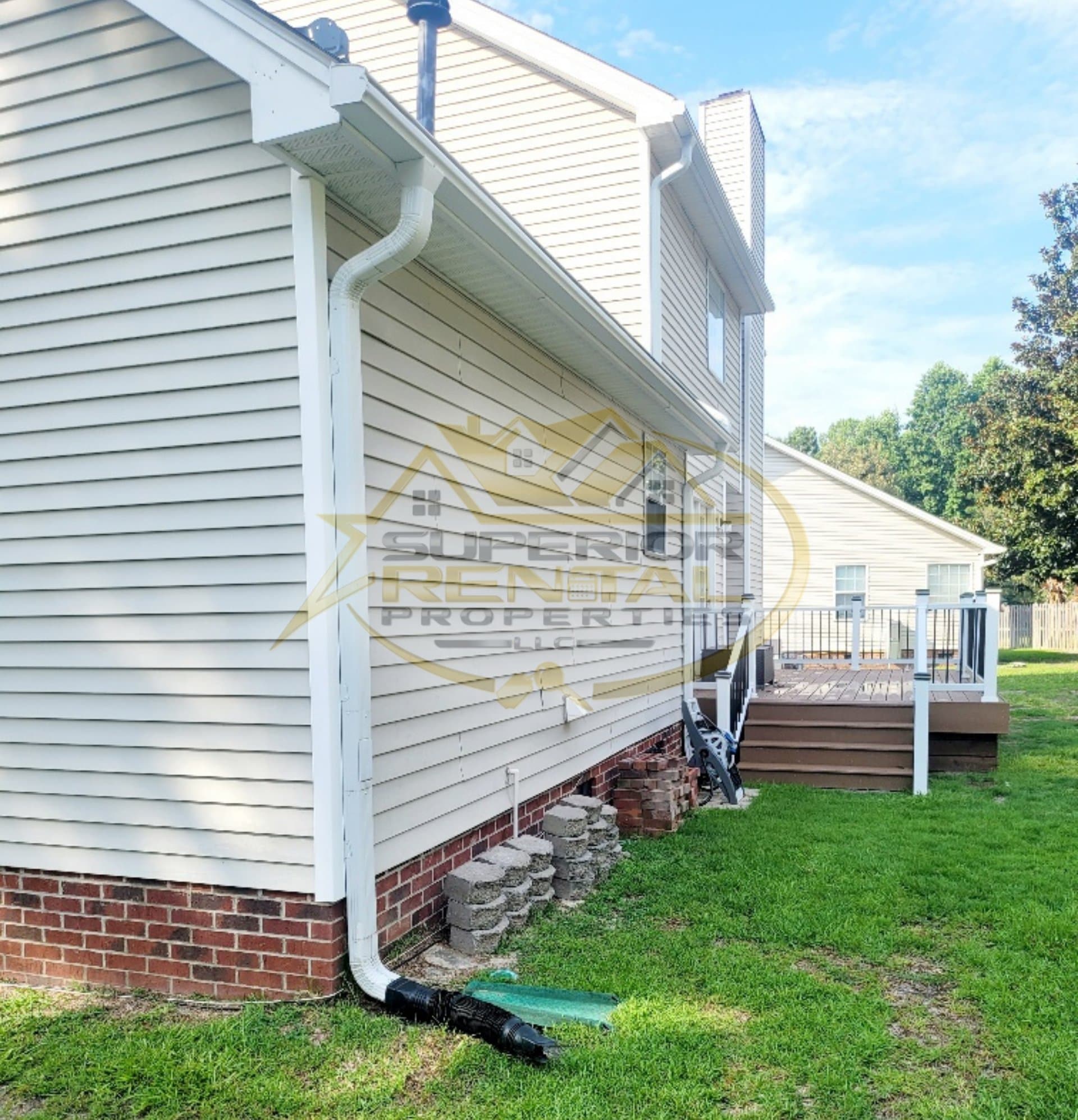 Columbia House: 304 Alderston Way