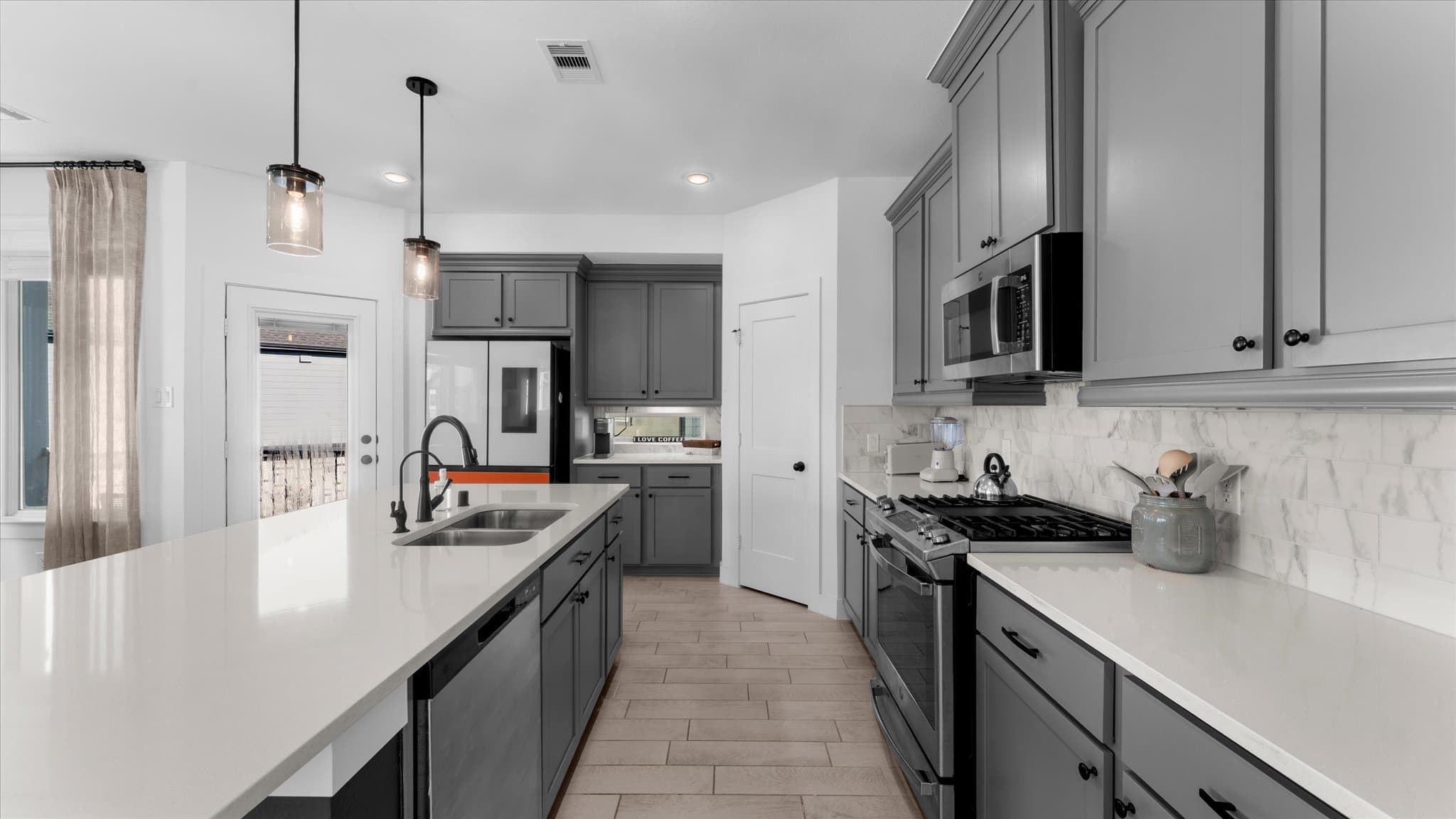 Cypress Single Room: 15135 Colorado Bend Park Dr