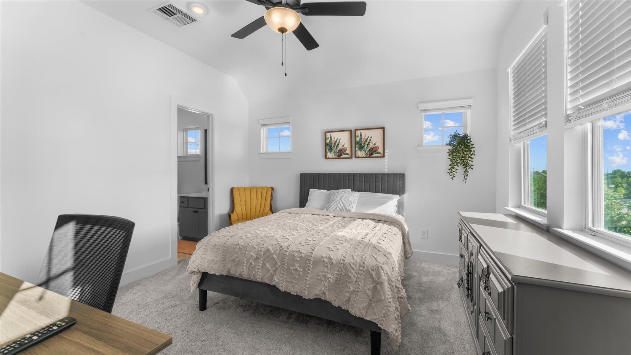 Cypress Single Room: 15135 Colorado Bend Park Dr