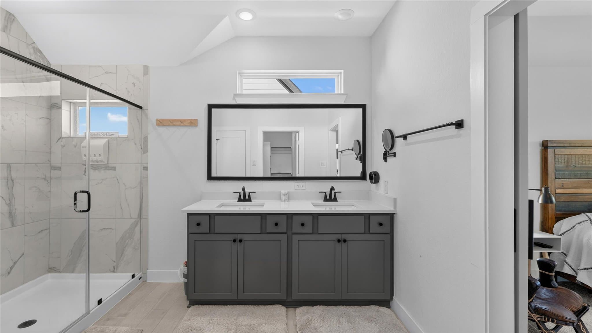 Cypress Single Room: 15135 Colorado Bend Park Dr