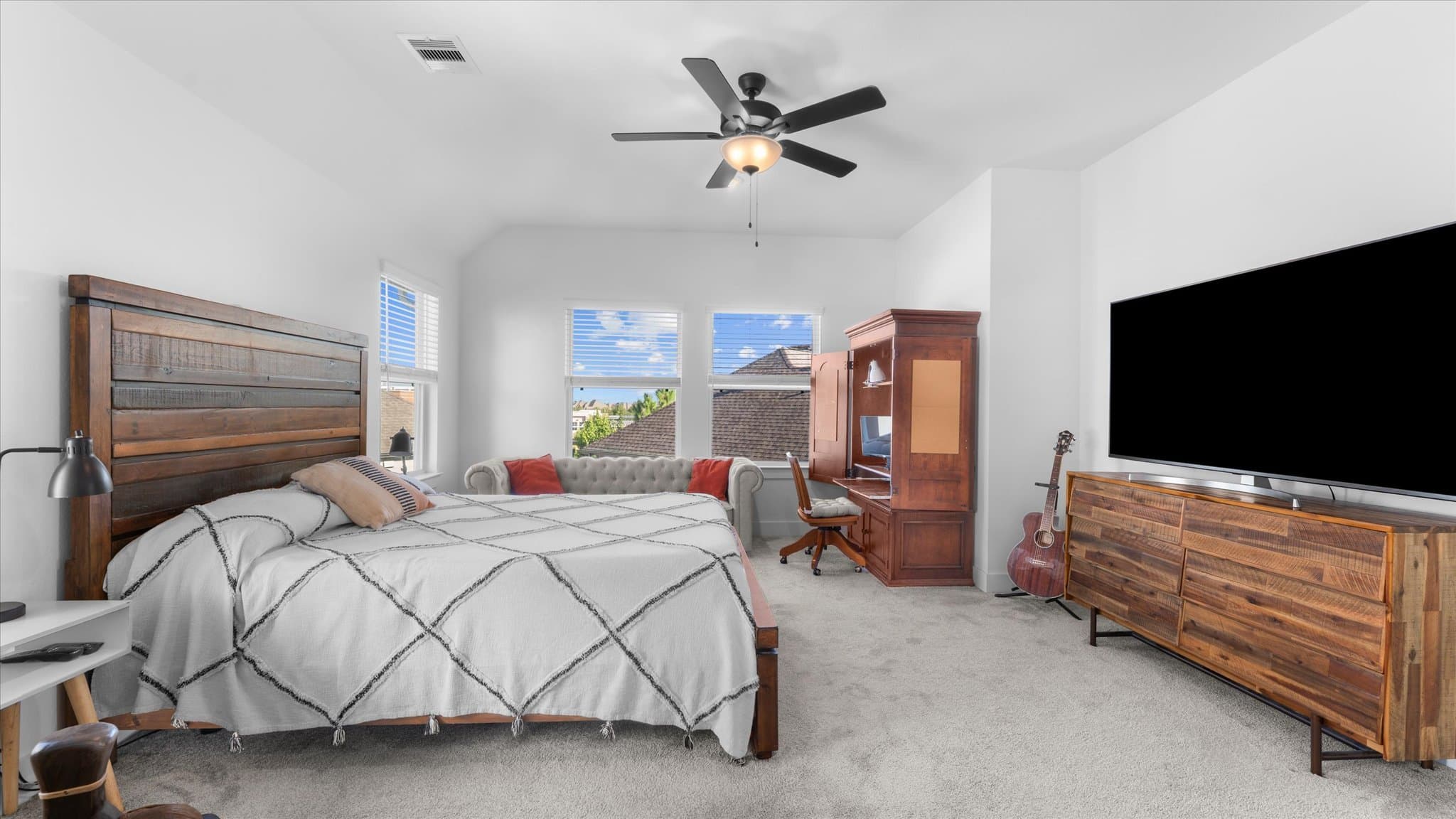 Cypress Single Room: 15135 Colorado Bend Park Dr
