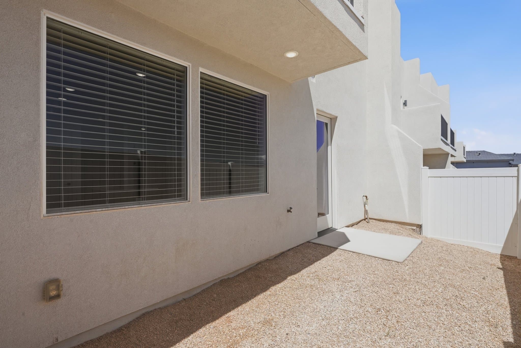 Hurricane Townhome: 325 S 1930 W