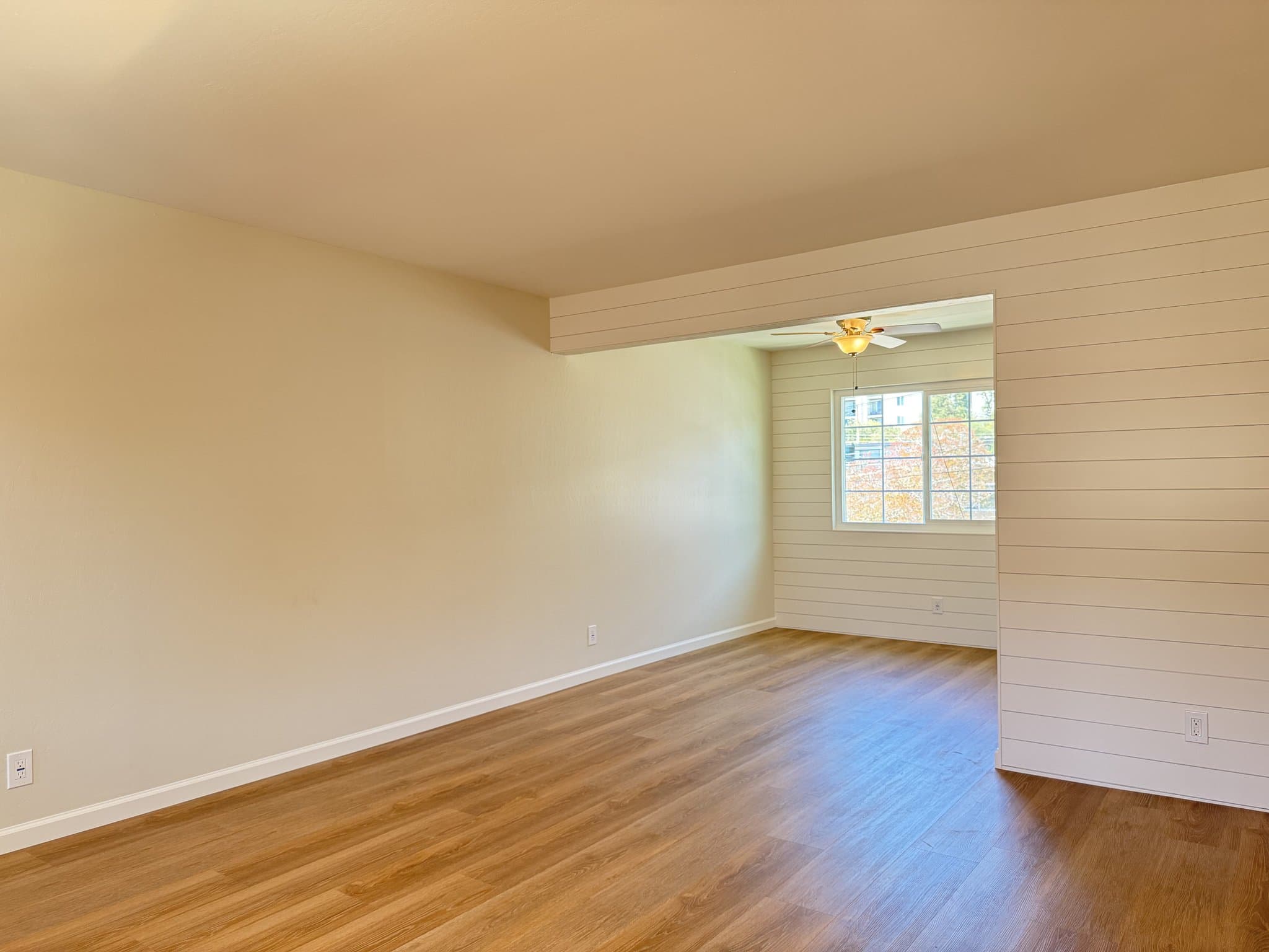 Walnut Creek Apartment: 140 Village Ct.