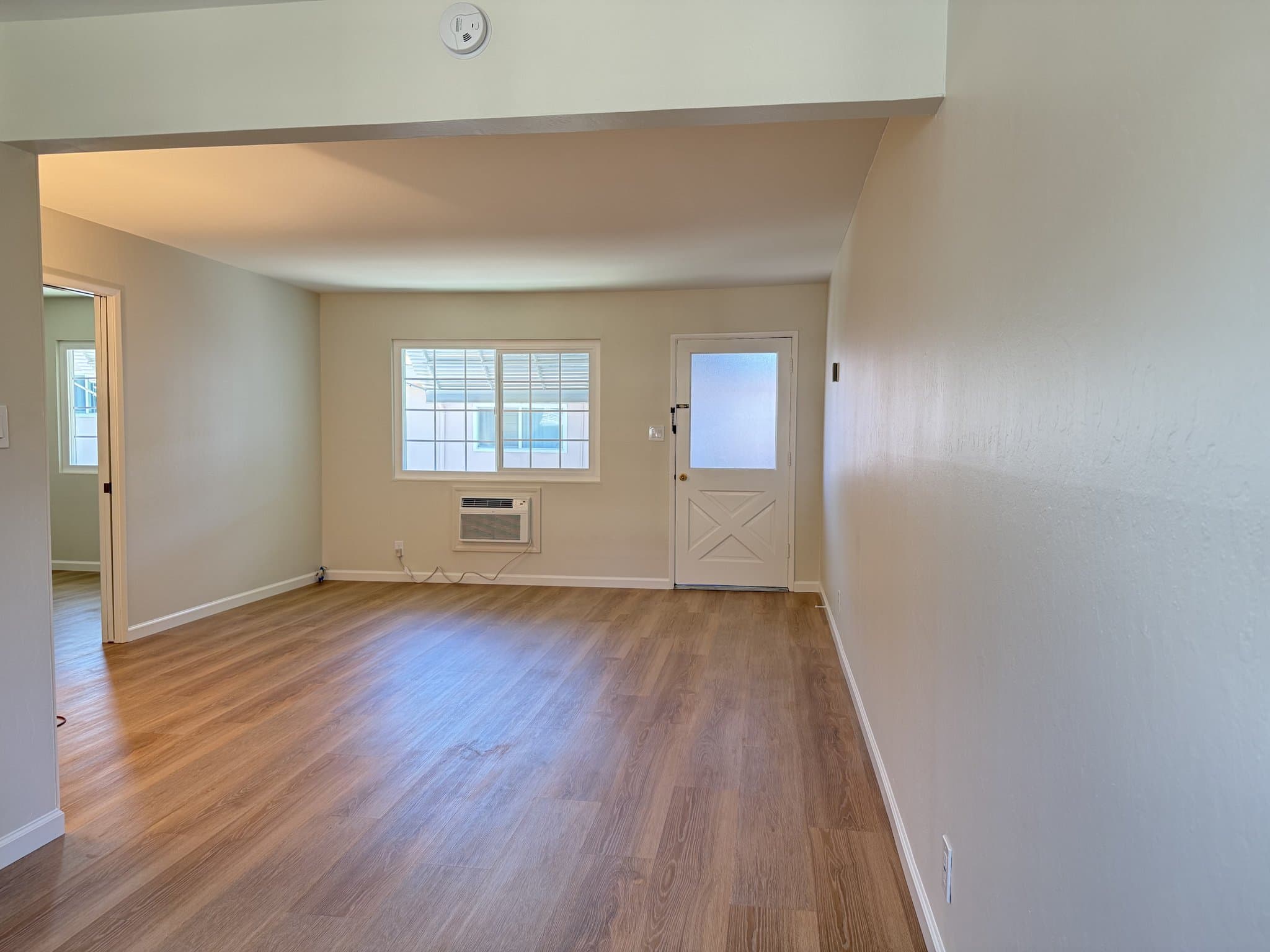 Walnut Creek Apartment: 140 Village Ct.