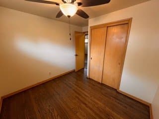 South Milwaukee House: 902 Lakeview Ave