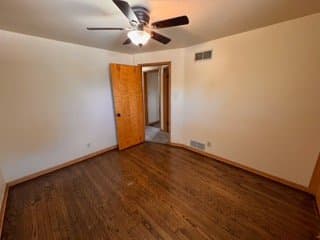 South Milwaukee House: 902 Lakeview Ave