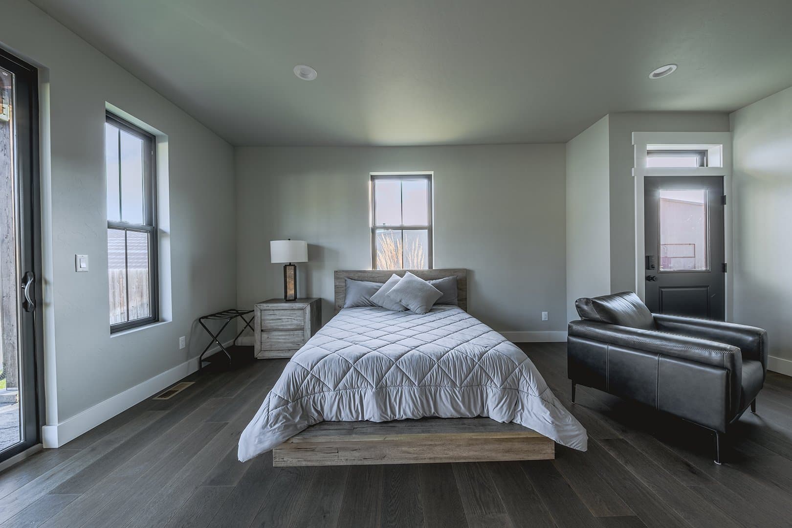 Lakeside Condo: 205 Stoner Loop
