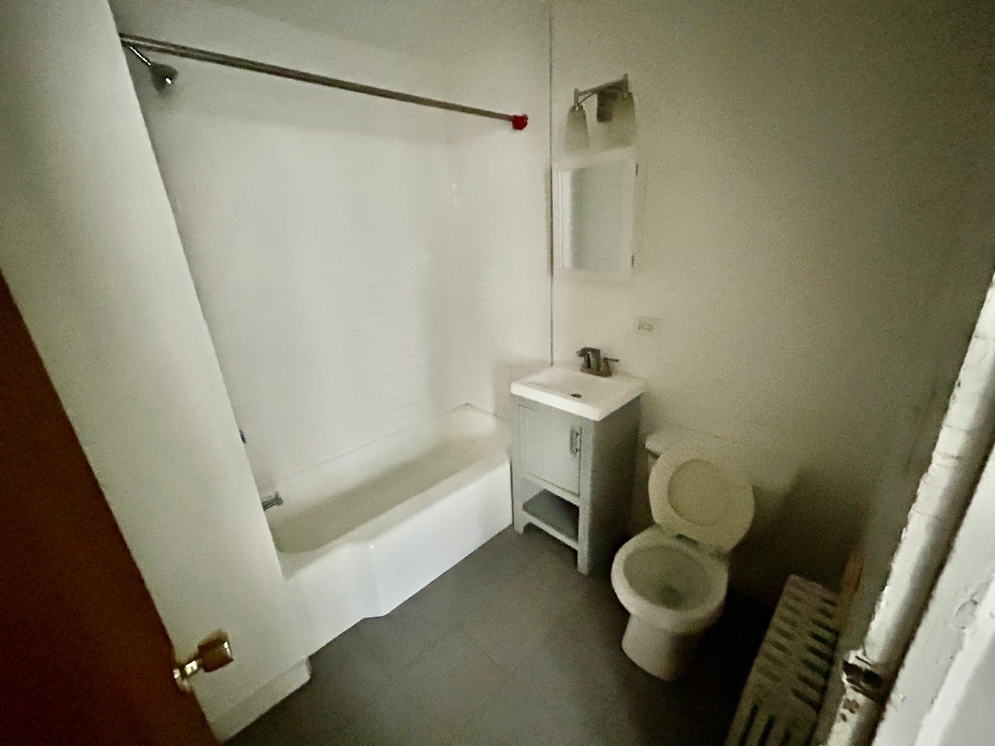 Chicago Apartment: 735 E 88th