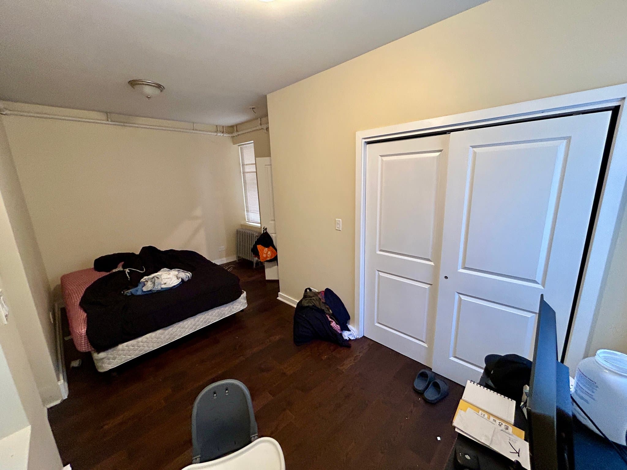 Chicago Apartment: 735 E 88th