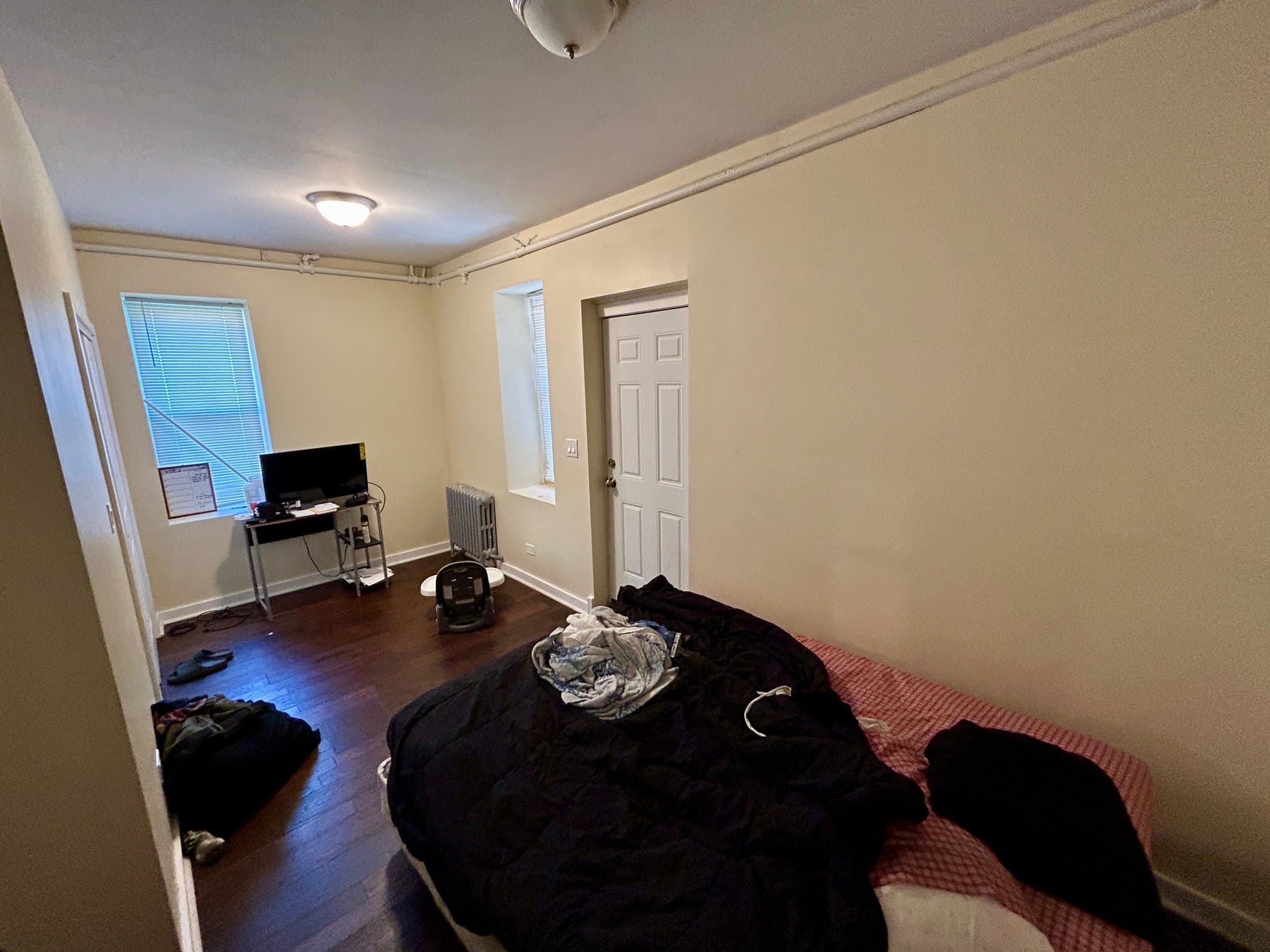 Chicago Apartment: 735 E 88th