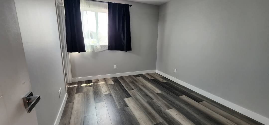 Los Angeles Townhome: 2408 Hauser Blvd