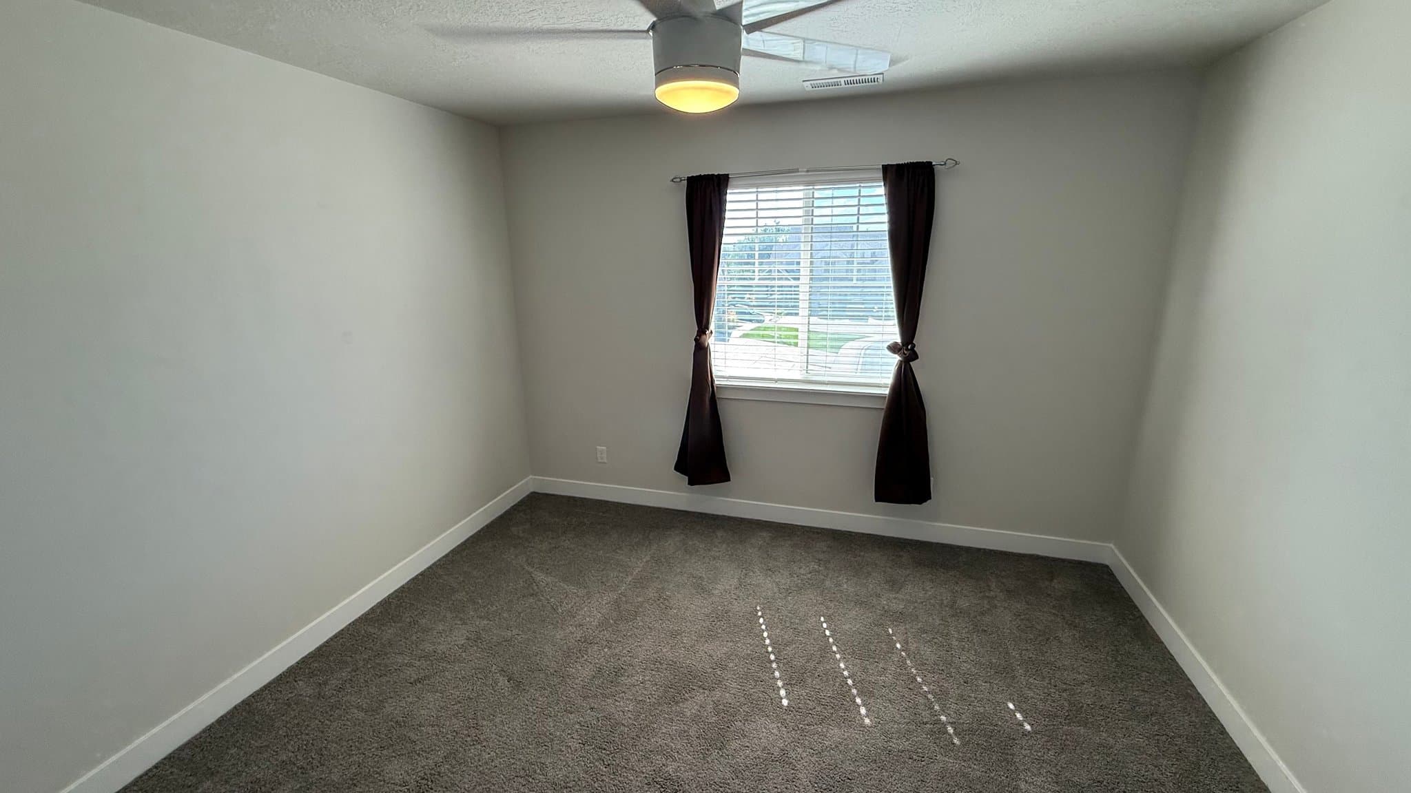Bountiful House: 234 N Glenwood Way