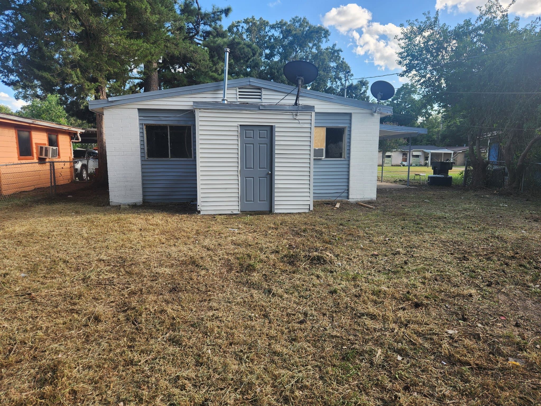 Shreveport House: 4402 Waters Place