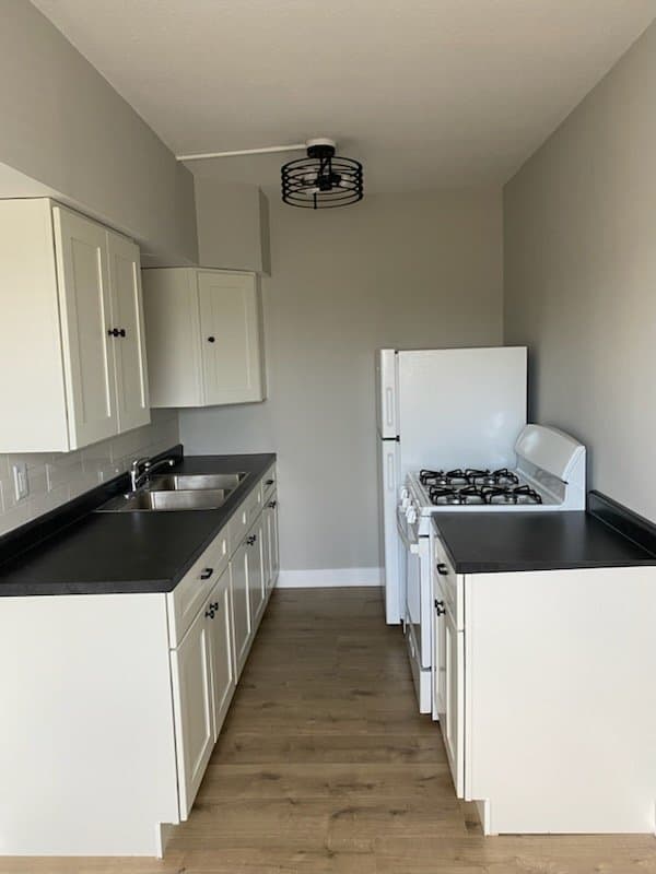 Saint Paul Apartment: 1564 Randolph Ave