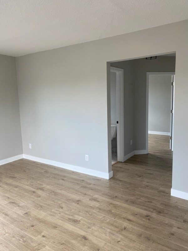 Saint Paul Apartment: 1564 Randolph Ave