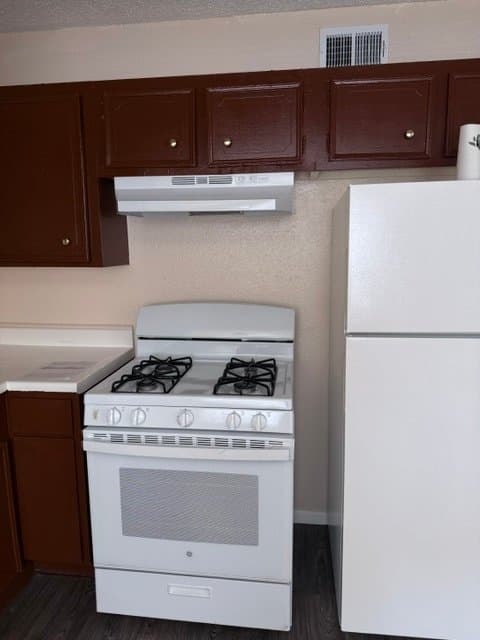 San Antonio Apartment: 8207 Landing Ave