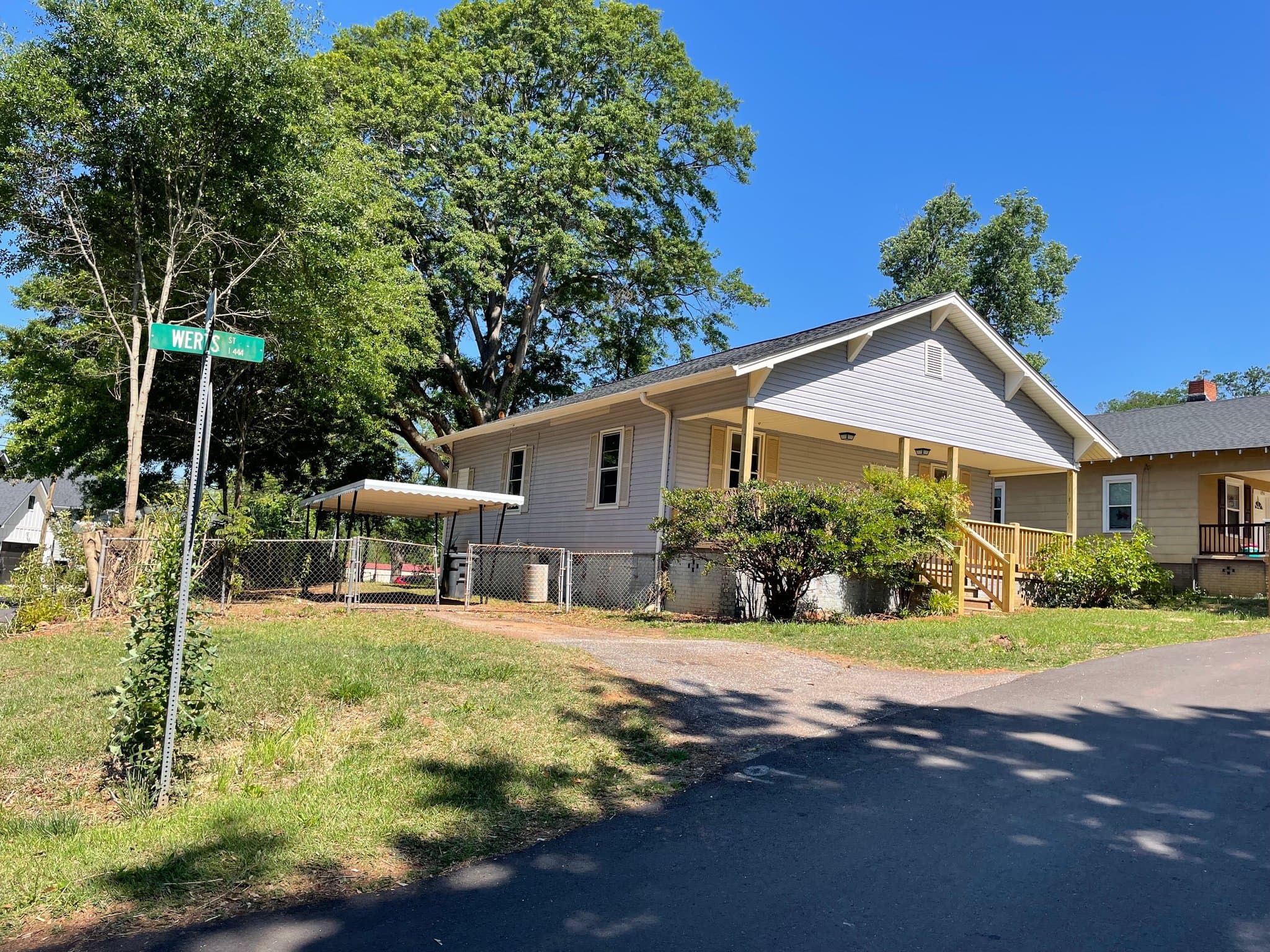 Greenville House: 298 Werts St
