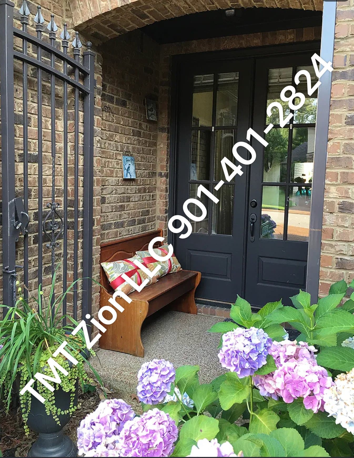 Memphis Other: 6679 Old Ivy Cove