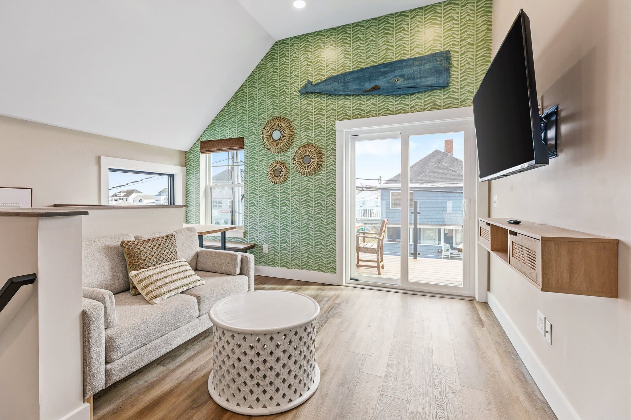 Hampton House: 2 M Street