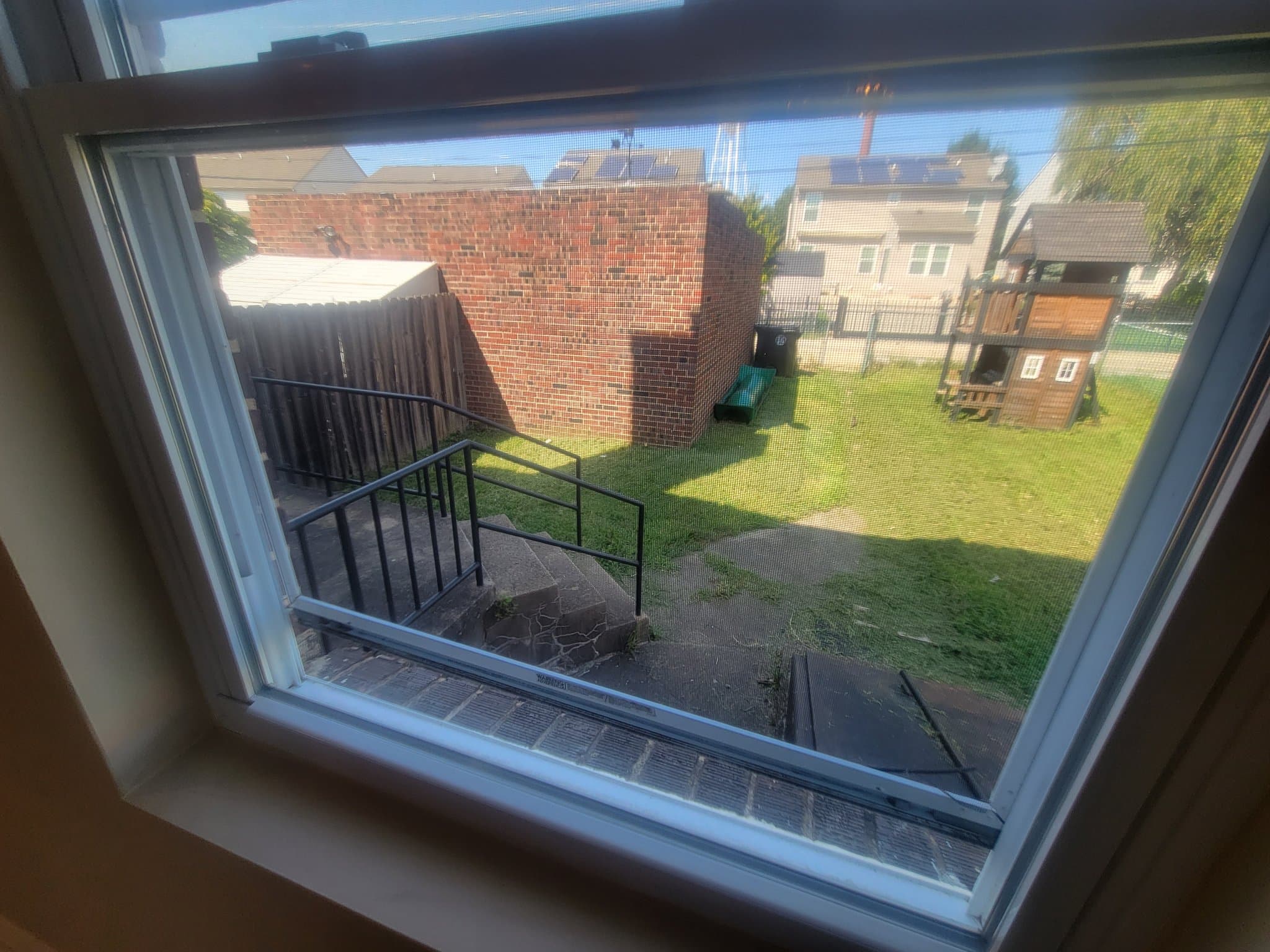 Dundalk Townhome: 2523 Liberty Pkwy