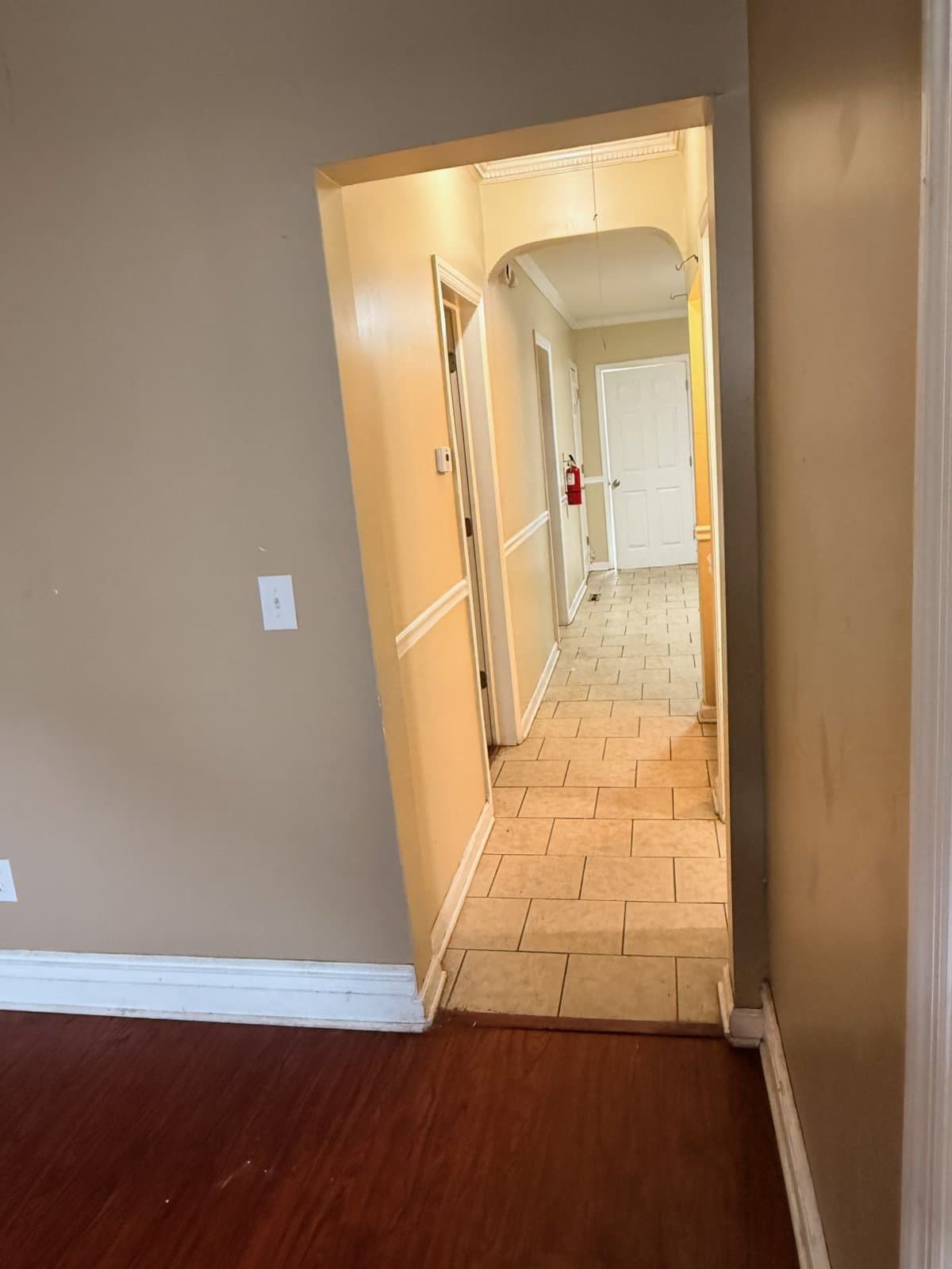 Paterson House: 207 N 4th St