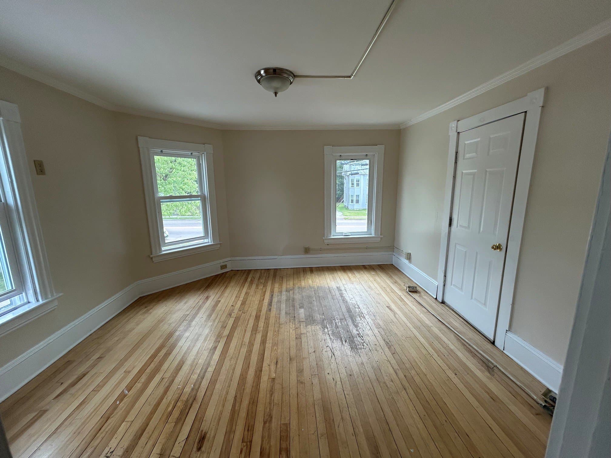 St. Albans Apartment: 92 S Main St