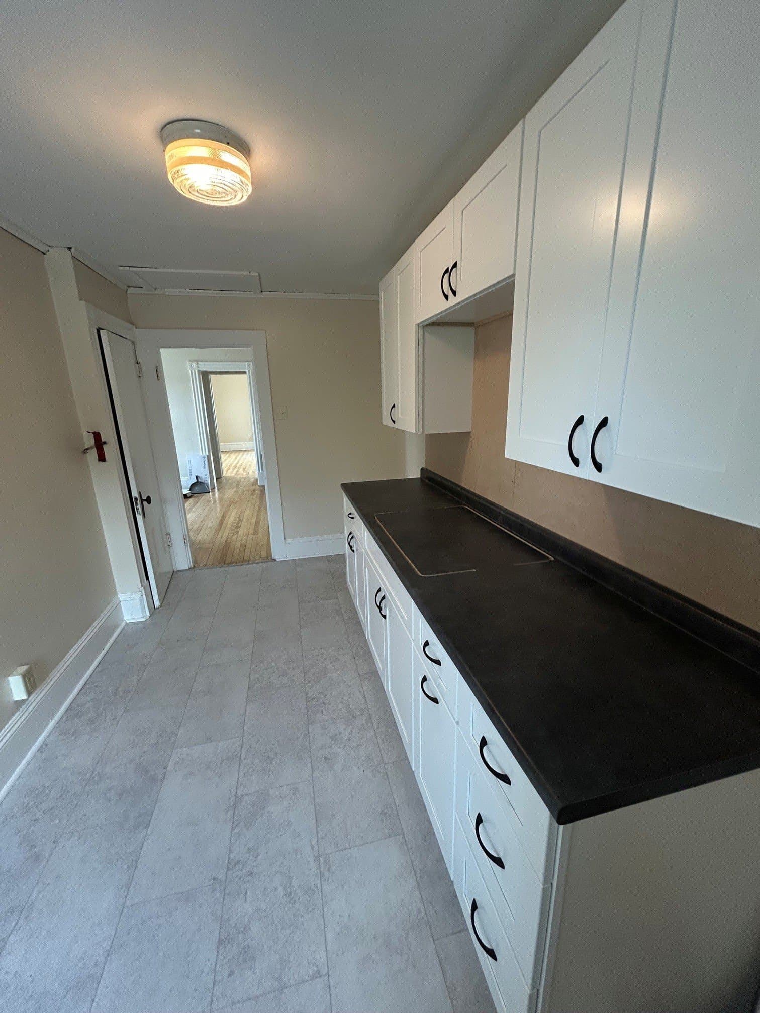 St. Albans Apartment: 92 S Main St