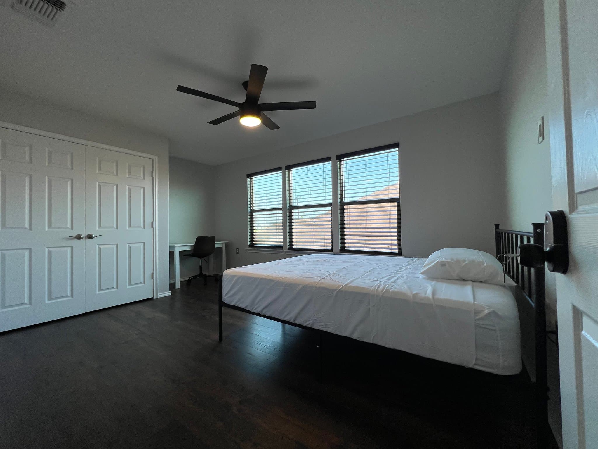 San Antonio Single Room: 7335 Magnolia Bluff