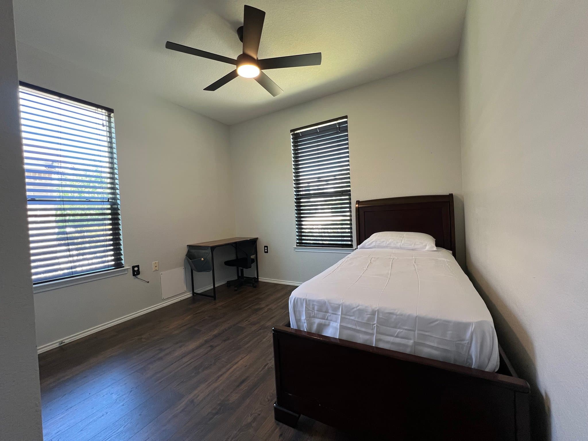 San Antonio Single Room: 7335 Magnolia Bluff