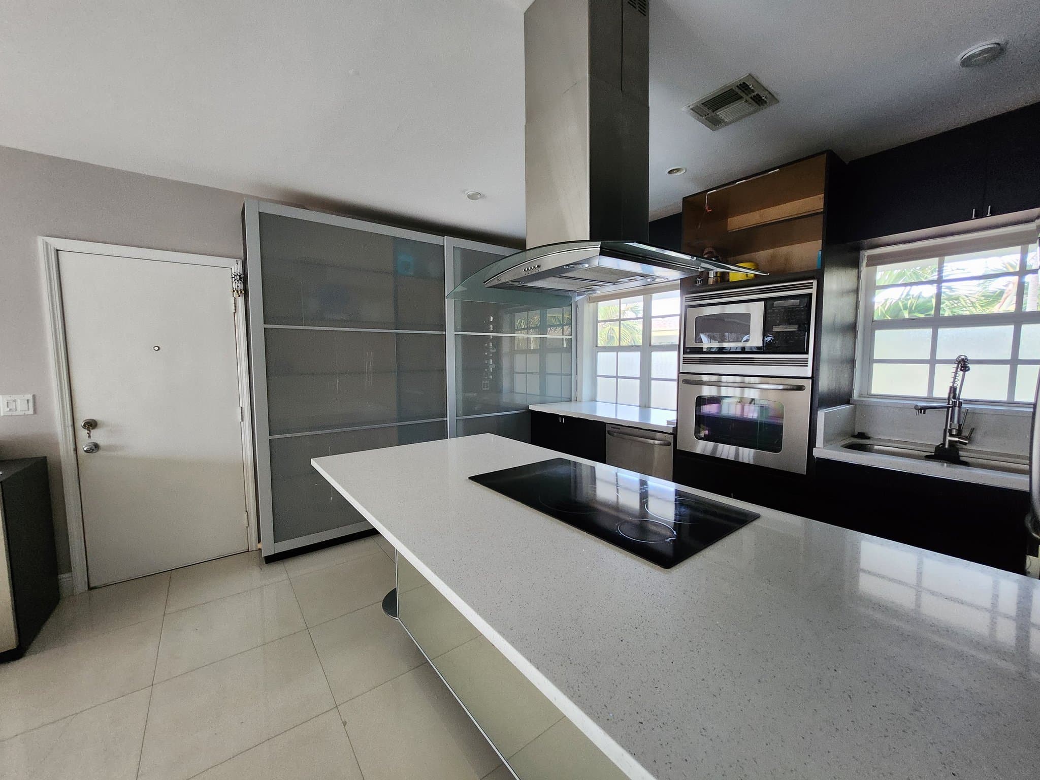 North Bay Village Condo: 7920 East Dr