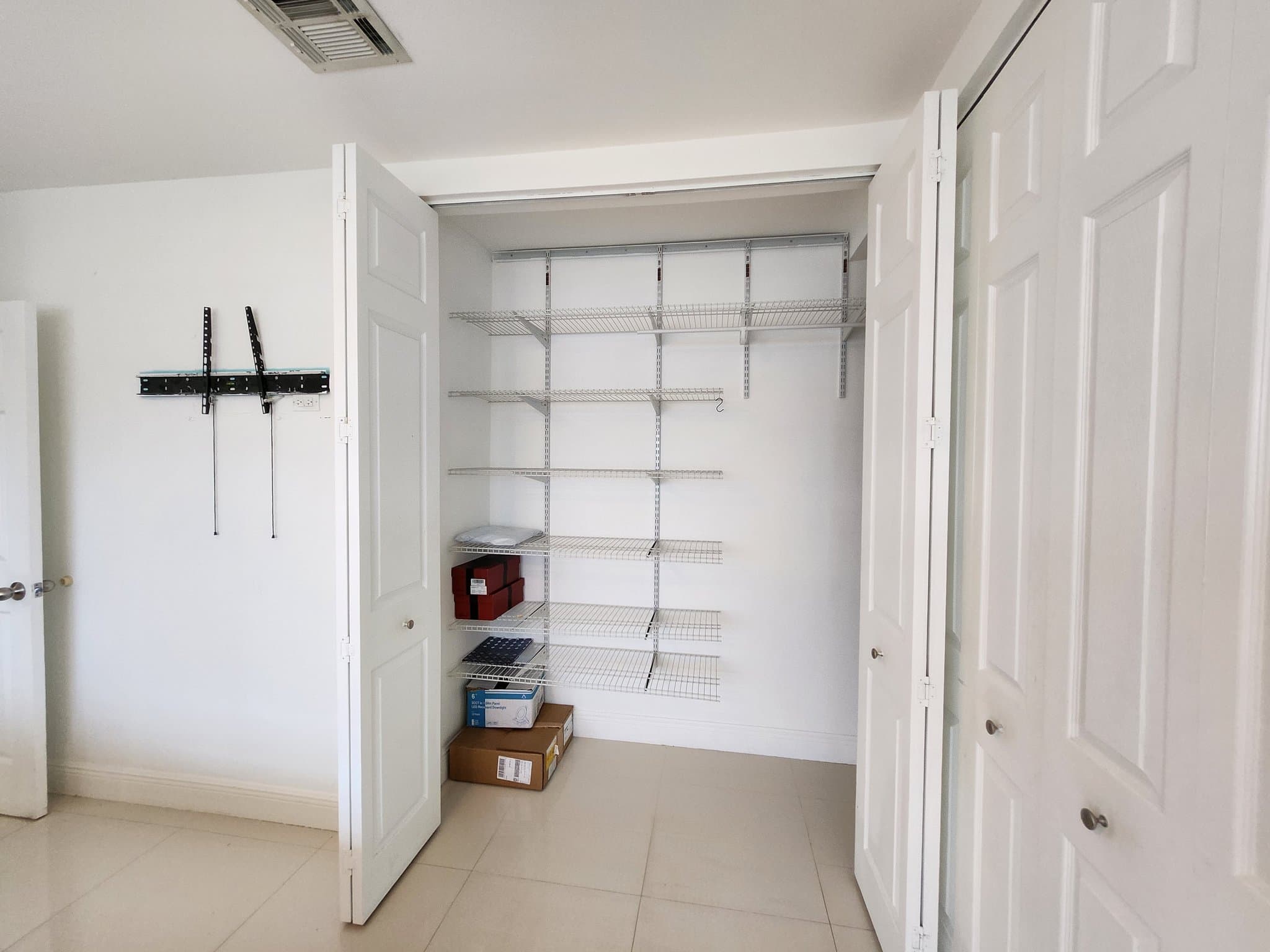 North Bay Village Condo: 7920 East Dr