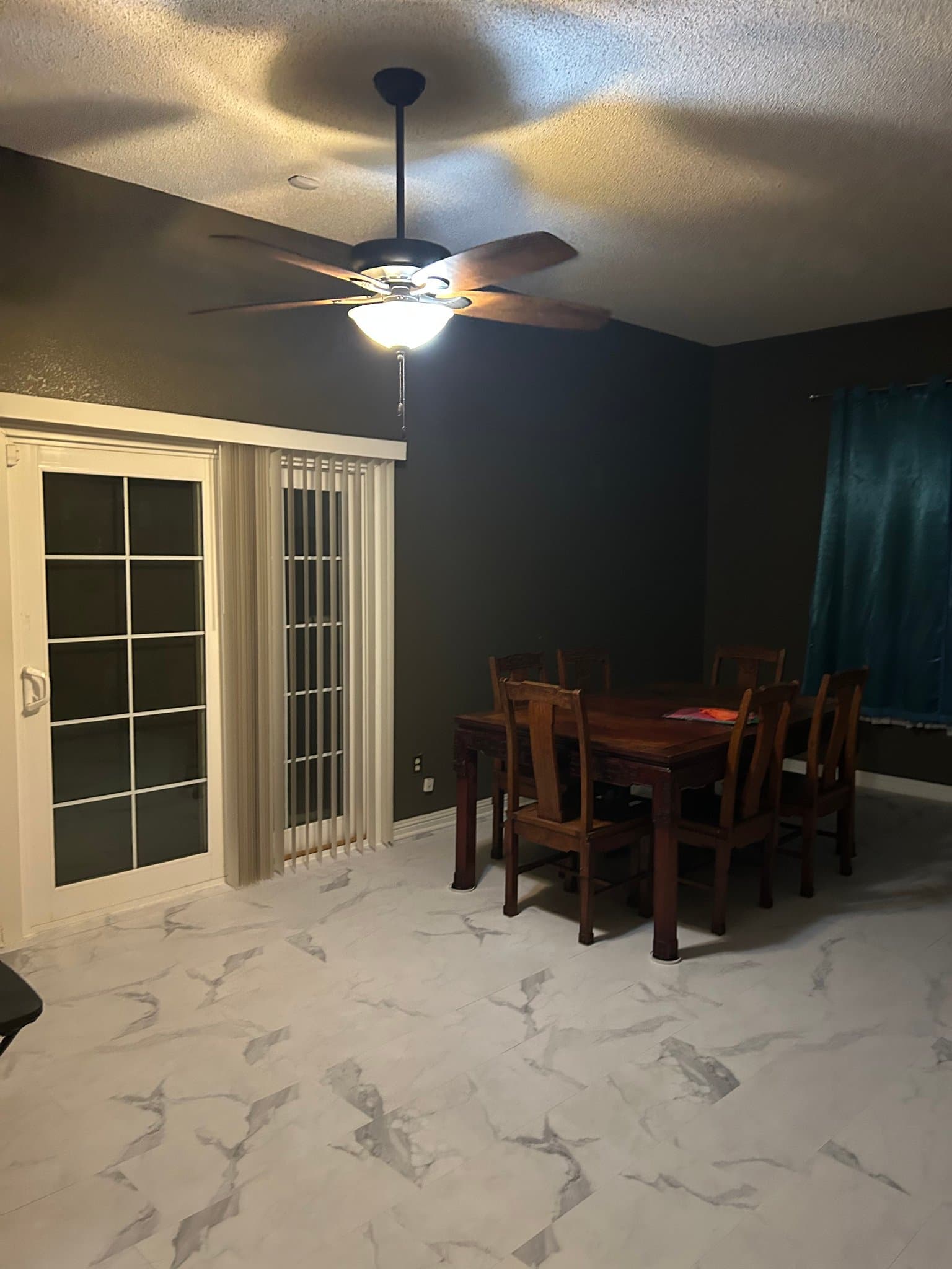 Bakersfield Single Room: 9110 Sonoma Way