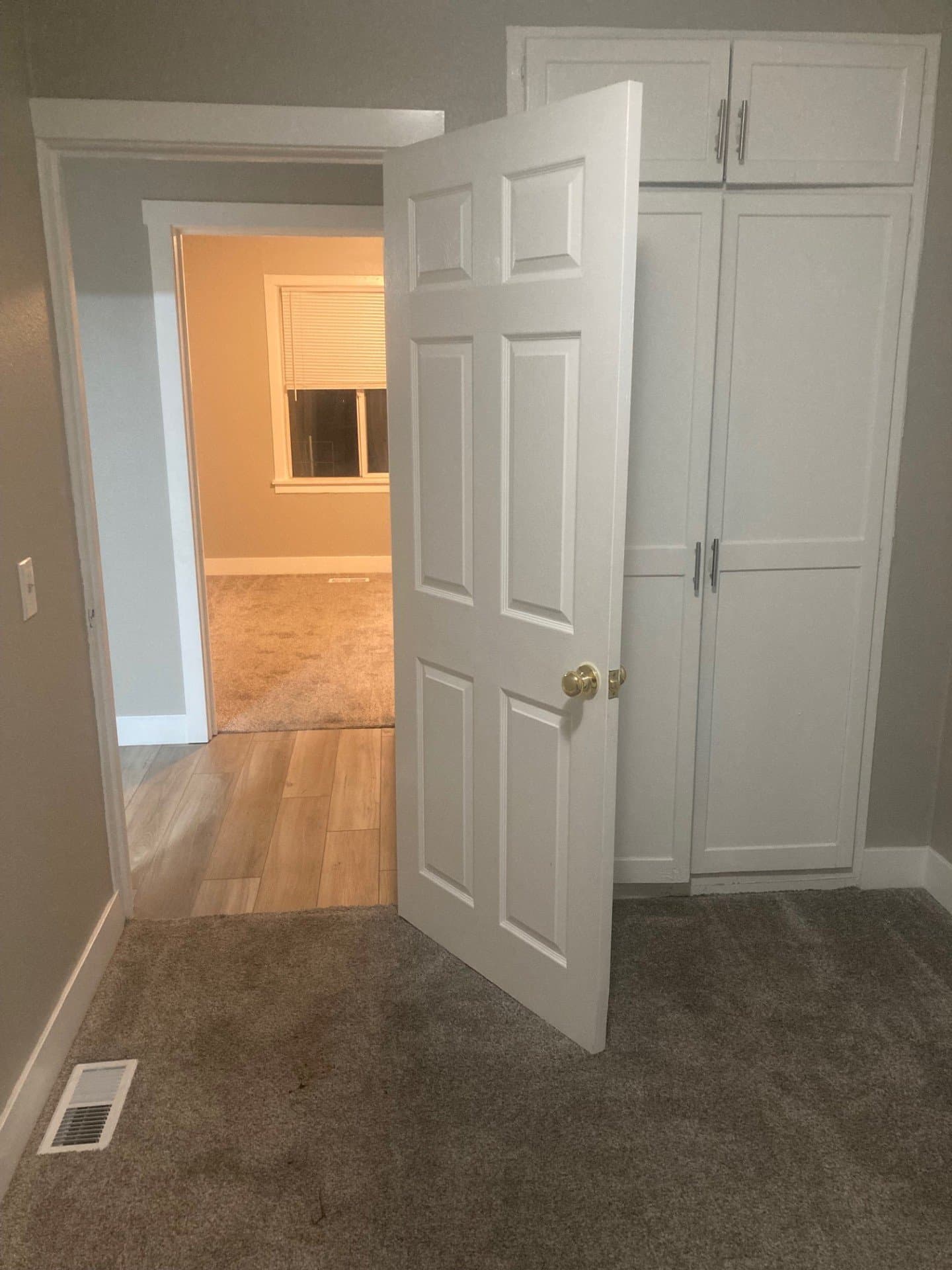 Pleasant Grove Apartment: 267 E State Rd