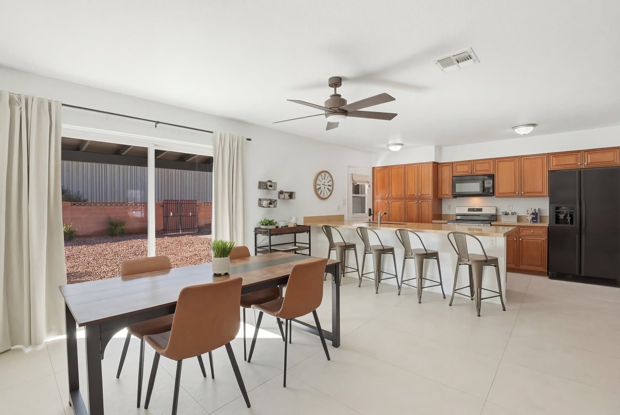 Tempe Single Room: 313 E Riviera Dr